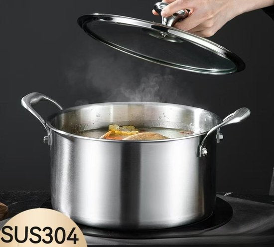 RVS Soeppan met Glazen Deksel - Ø 26 cm - 4.5 Liter - Geschikt voor Inductie & Gas - Hoge Kookpan - Zilver - PFAS-vrij - Grote Roestvrij Stalen Bouillonpan & Stamppotpan - Vaatwasserbestendig