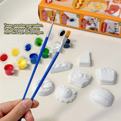 Knutselpakket Magneten Maken & Gips Gieten - DIY Creatief Speelgoed Set - Thema Eten met Taart, Kersttaart, Cupcake - Inclusief Verf & Vormpjes - Knutselen voor Kinderen - Educatief Speelgoed - Koelkast Magneten - Verjaardag Cadeau Jongens & Meisjes