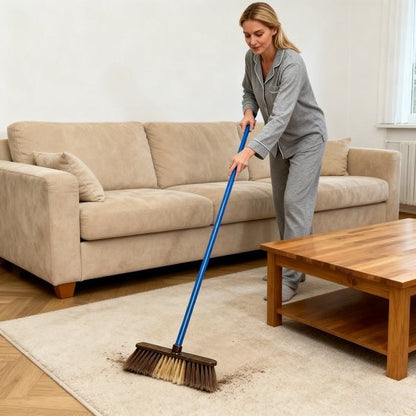 Zachte Binnenbezem met Steel 132x32cm - Parketborstel & Laminaatbezem - Houten Design - Antikras Vloerveger - Stofbezem voor Woonkamer & Kantoor - Zachte PP Borstelharen - Duurzame Veger voor Harde Vloeren - Houten Design - Bruin/Geel