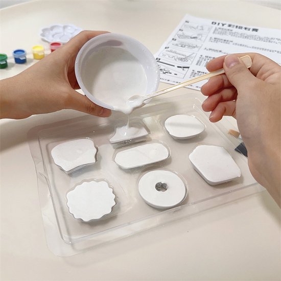 Knutselpakket Magneten Maken & Gips Gieten - DIY Creatief Speelgoed Set - Thema Eten met Hamburgers, Donuts & Frietjes - Inclusief Verf & Vormpjes - Knutselen voor Kinderen - Koelkast Magneten - Speelset - Verjaardag Cadeau Jongens & Meisjes