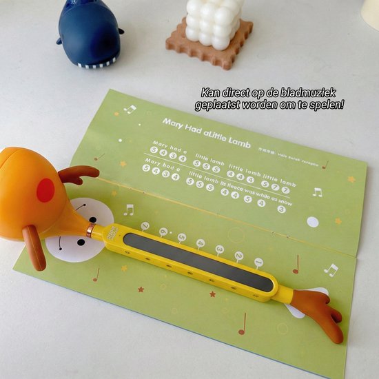 Elektrisch Muziekinstrument Walvis - Magische Speelgoed Gitaar & Synthesizer voor Kinderen - Zachte Siliconen Kop (Knijp & Glijspel) - USB Oplaadbaar - Educatief Muziekspeelgoed - Grappig muziekinstrument - Oranje